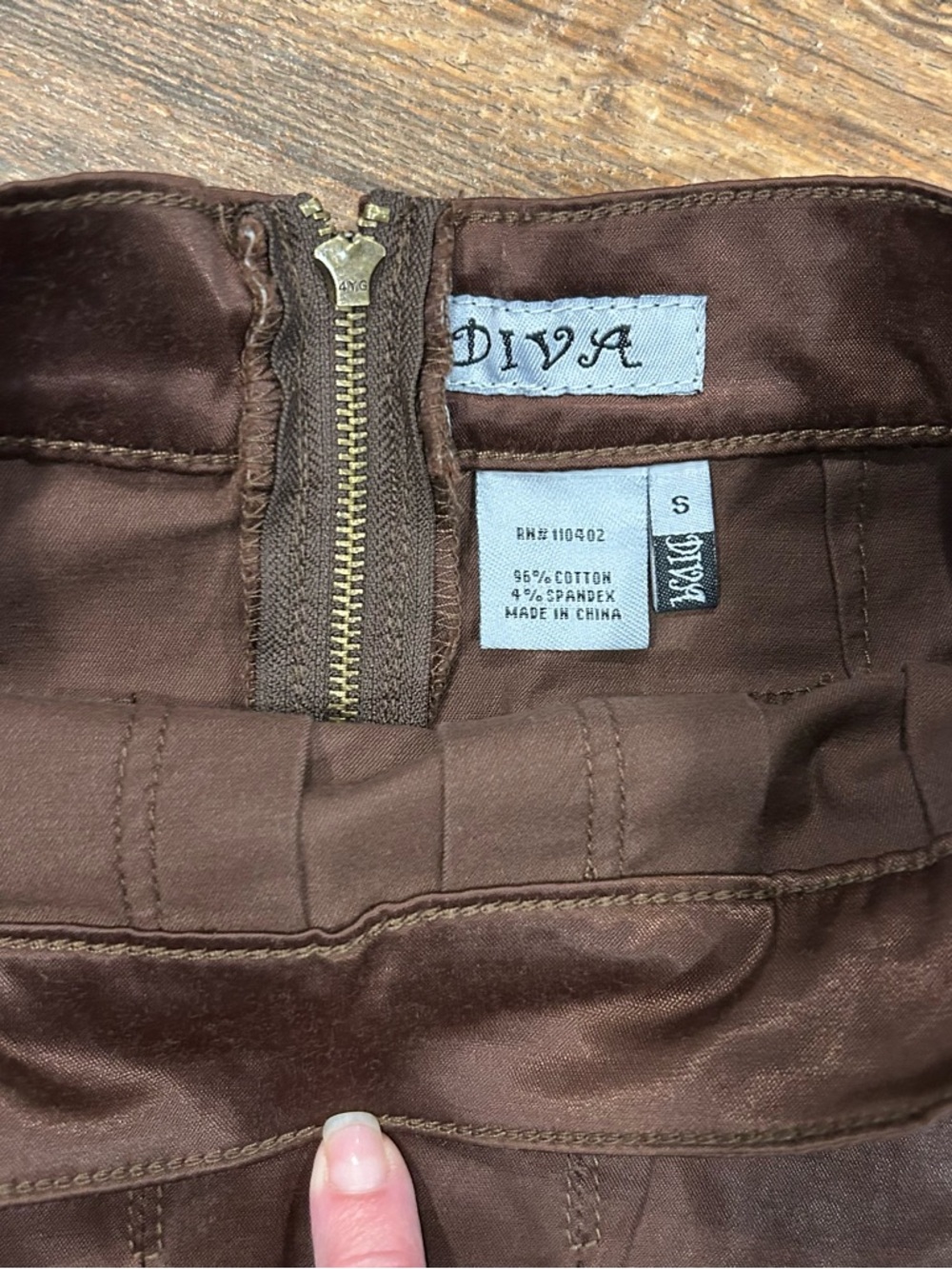 DIVA Y2K Brown Pleated Mini Skirt | Low Rise Schoolgirl Style NWT - Picture 3 of 6